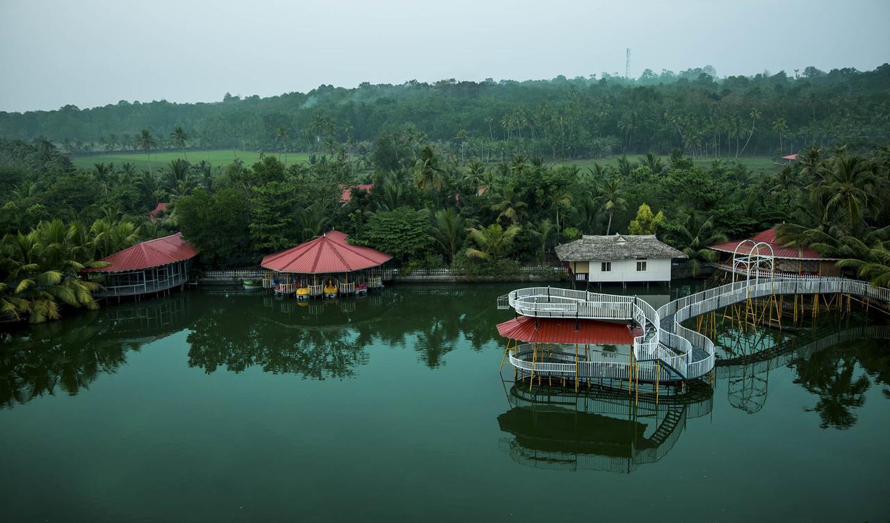 Mango Meadows Hotel Kottayam Luaran gambar