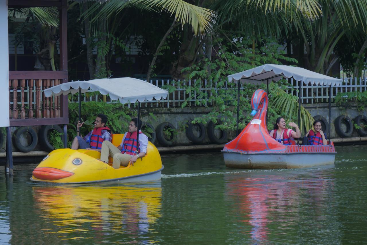 Mango Meadows Hotel Kottayam Luaran gambar