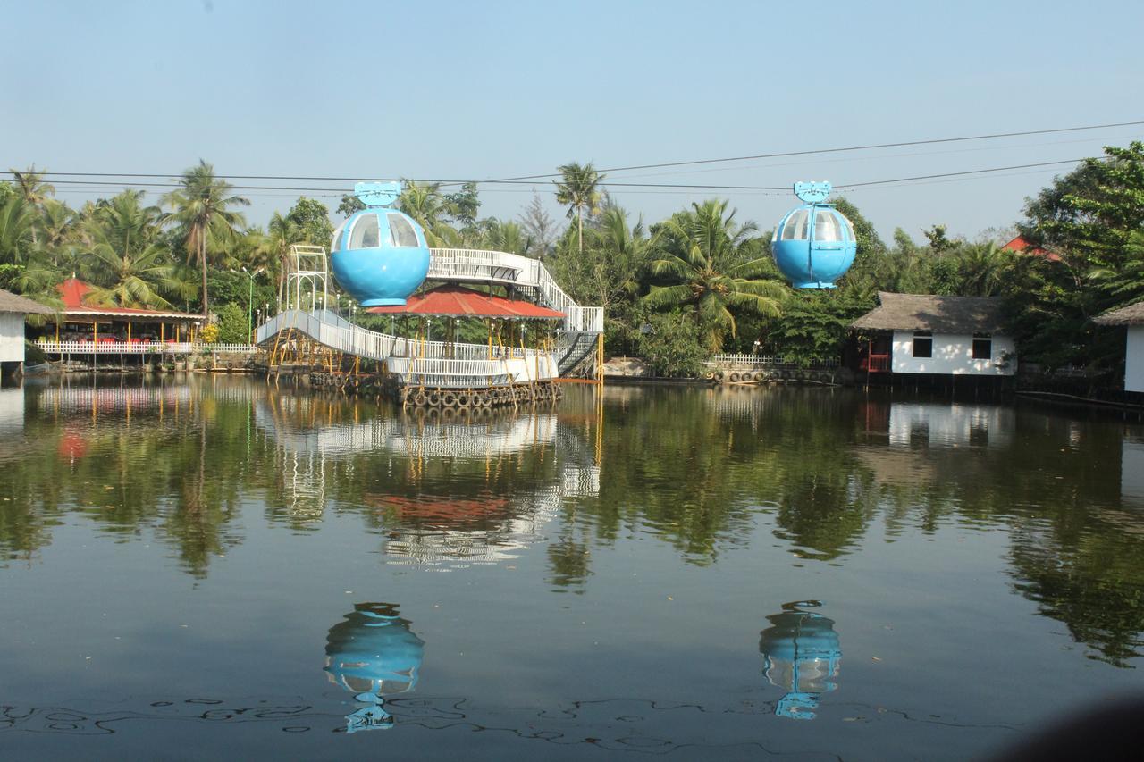 Mango Meadows Hotel Kottayam Luaran gambar
