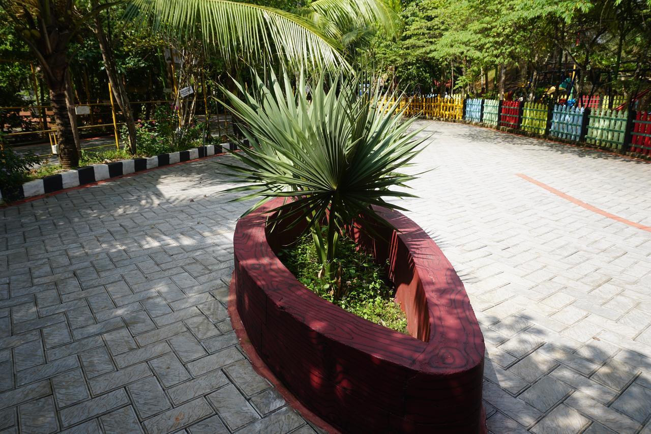Mango Meadows Hotel Kottayam Luaran gambar